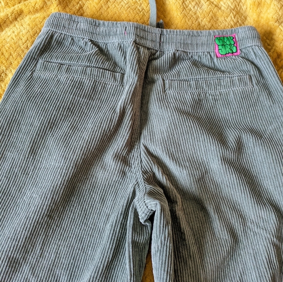 Light olive green corduroy pants size SMALL - Picture 6 of 7